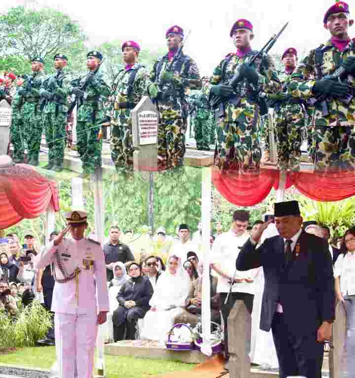 Dipimpin Menhan RI, Pangkormar Hadiri Pemakaman Militer Jenderal TNI (Purn.) Ryamizard Ryacudu